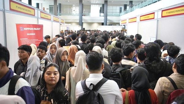 19 Juta Lapangan Kerja: Tantangan Besar, Solusi Nyata?