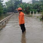 Banjir Jakarta Barat: 3 RT Terendam, Air 40 Cm!