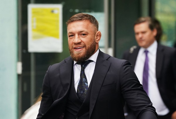 Conor McGregor: Video Keributan Klub Malam, Cek Fakta!