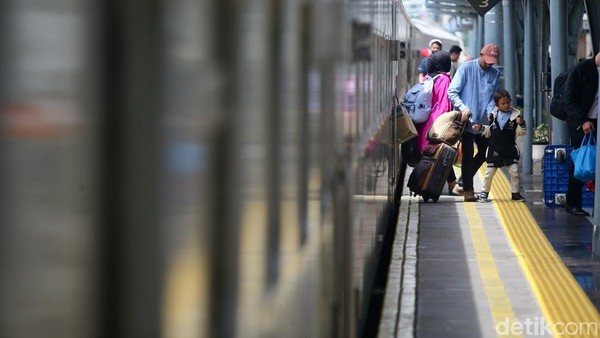 Dapatkan Tiket Kereta Diskon 30%! 3 Juta Kursi Menunggu