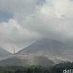 Erupsi Lewotobi Lumpuhkan Penerbangan Internasional ke Bali?