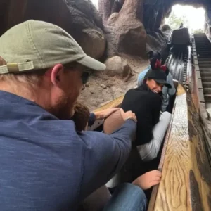 Harry-Meghan: Disneyland, Kenangan Manis Bersama Putri Diana