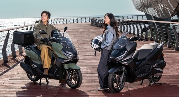 Honda PCX-ADV 160 Hybrid: Skutik Bongsor Terbaru?