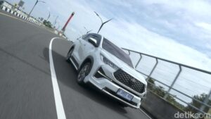 Innova Zenix Rajai Penjualan Hybrid Mei 2025, Alphard Tertinggal?