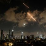 Iran Ancam Balas Dendam: Serangan Israel, AS Terlibat?
