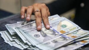 Kurs Dolar AS Anjlok, Rupiah Menguat Tajam Hari Ini