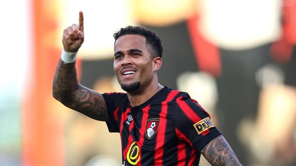 Leverkusen Bidik Kluivert Gantikan Wirtz: Transfer Mengejutkan?