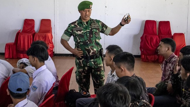 Lima Puluh Pelajar Subang Ikuti Latihan Intensif di Lanud Suryadarma
