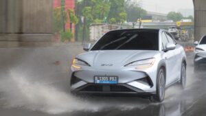 Mobil Listrik RI: Dominasi Penjualan, Kalahkan Hybrid!