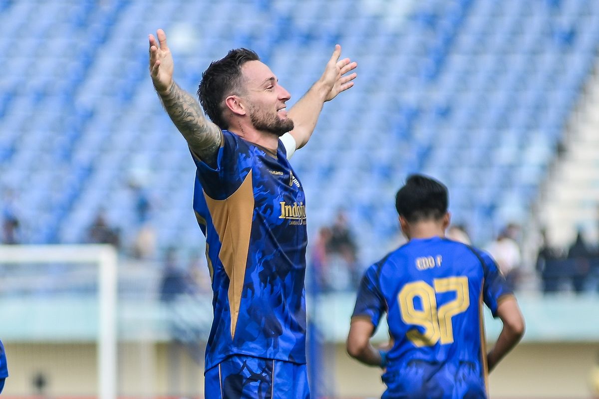 Persib Bangkit! Marc Klok Bidik Treble Winner Liga 1