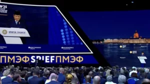 Prabowo Gugup, Putin Tepuk Tangan: Momen SPIEF 2025