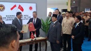Prabowo Saksikan Kontrak Pertahanan Raksasa: Rp 33 Triliun!