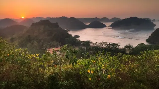 Raja Ampat Terlindungi: KLH Awasi 4 Tambang Demi Konservasi