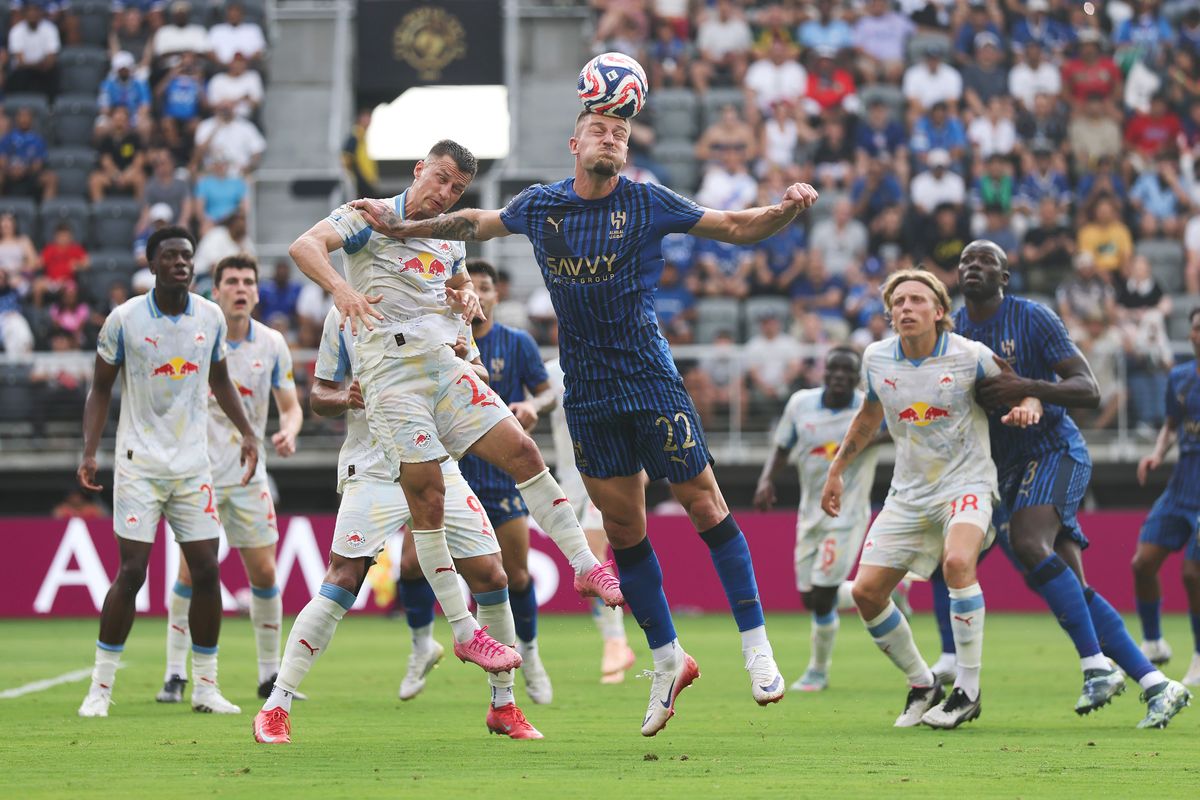 Salzburg vs Al Hilal: Bono Cemerlang, Imbang Lagi!