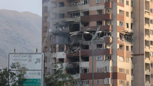 Serangan Israel di Iran: 78 Tewas, Dunia Terkejut