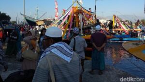 Tradisi Unik Haji Indonesia: 5 Ritual Khas Daerahmu?