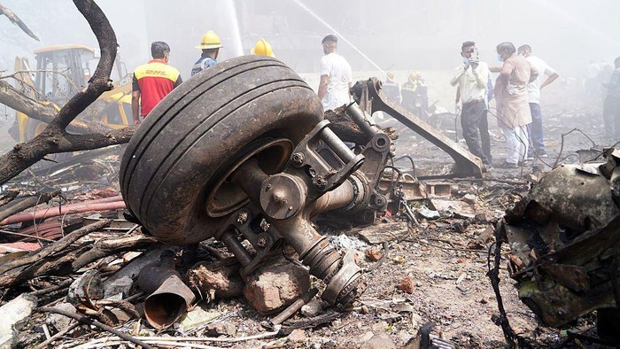 Tragedi Air India: Detik-detik Jatuh, Remaja Alami Trauma Berat