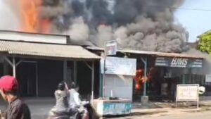 Tragedi Kebakaran Bogor: Bengkel & Warung Soto Rugi Rp100 Juta