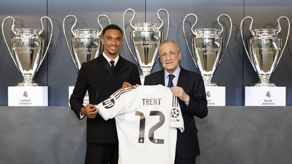 Trent Alexander-Arnold: Maestro Spanyol Mendadak Muncul di Liverpool