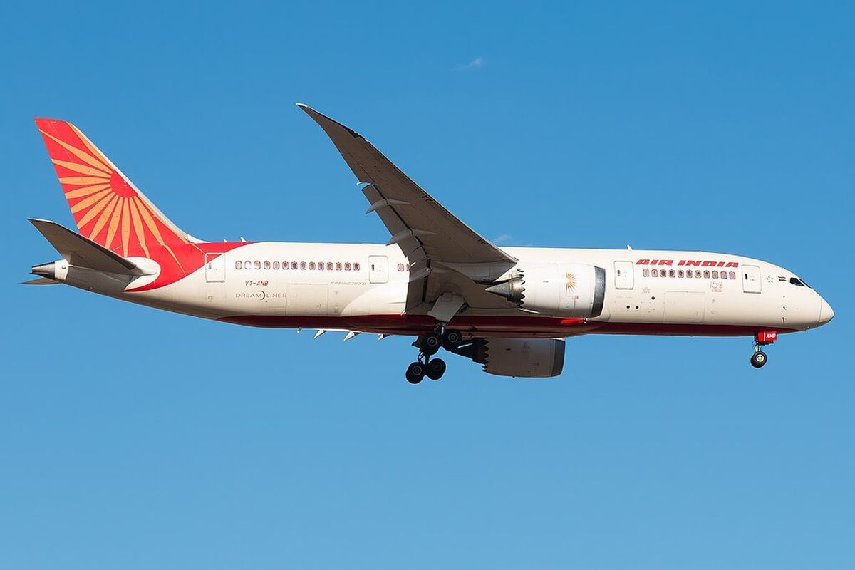 Waspada! Hoaks Foto Air India Jatuh Viral, Cek Faktanya!