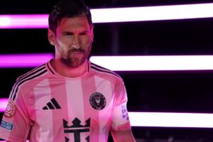 Messi di Inter Miami: Kontrak Baru Hingga 2026?