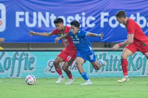 Persib Lepas 15 Pemain, Satu ke Semen Padang?