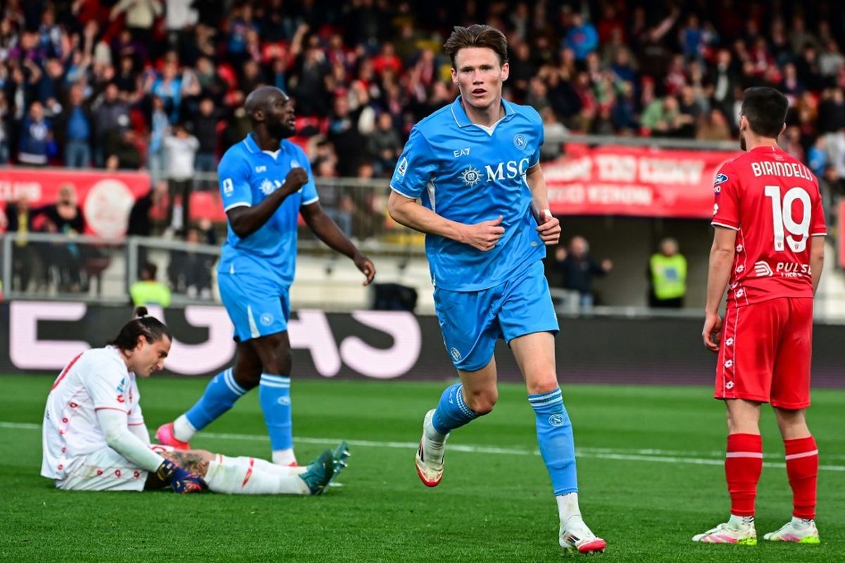 Rahasia Scott McTominay Jelajahi Keindahan Napoli Pagi Hari