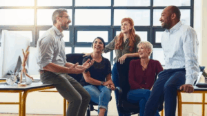 Bukan Malas, Ini 5 Alasan Orang Introvert Jarang Ngomong saat Kumpul