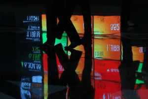 IHSG “Kurang Darah”, Ditutup Melemah ke Level 6.989 pada Perdagangan Sore Ini